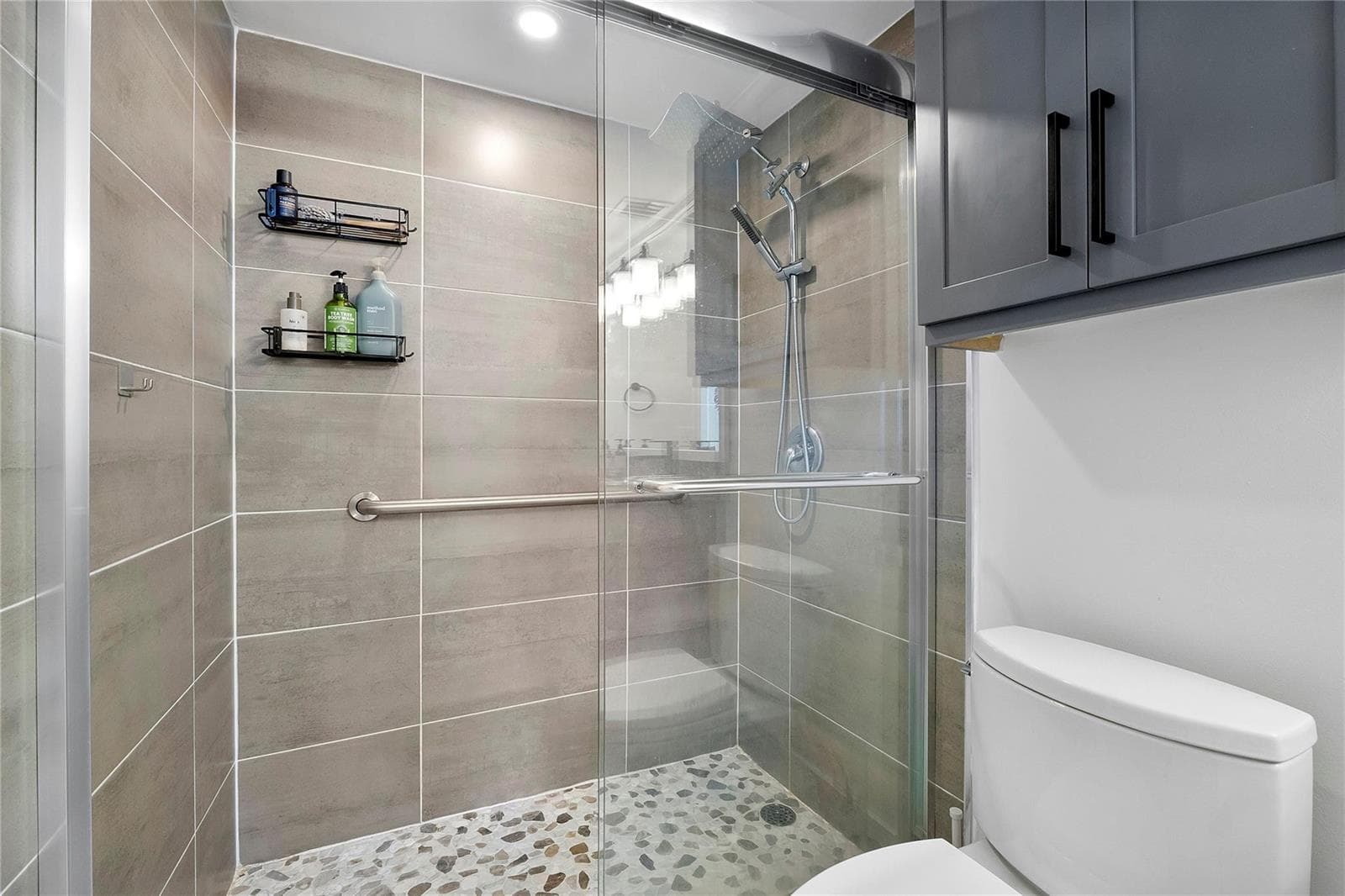 1505 N Riverside Drive 1003 photo 14