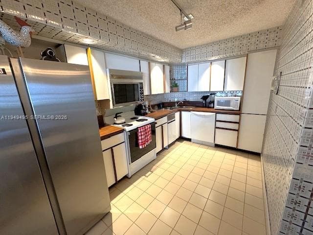 6423 Collins Ave 809 photo 6
