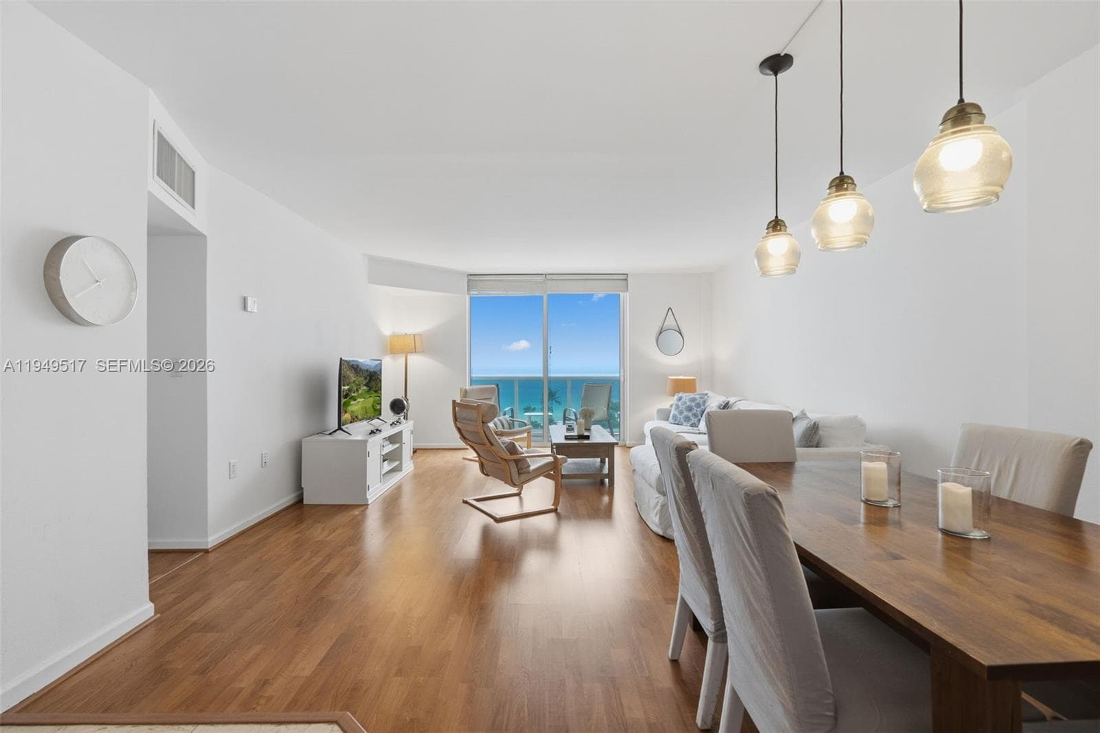 10275 Collins Ave 718 photo 3