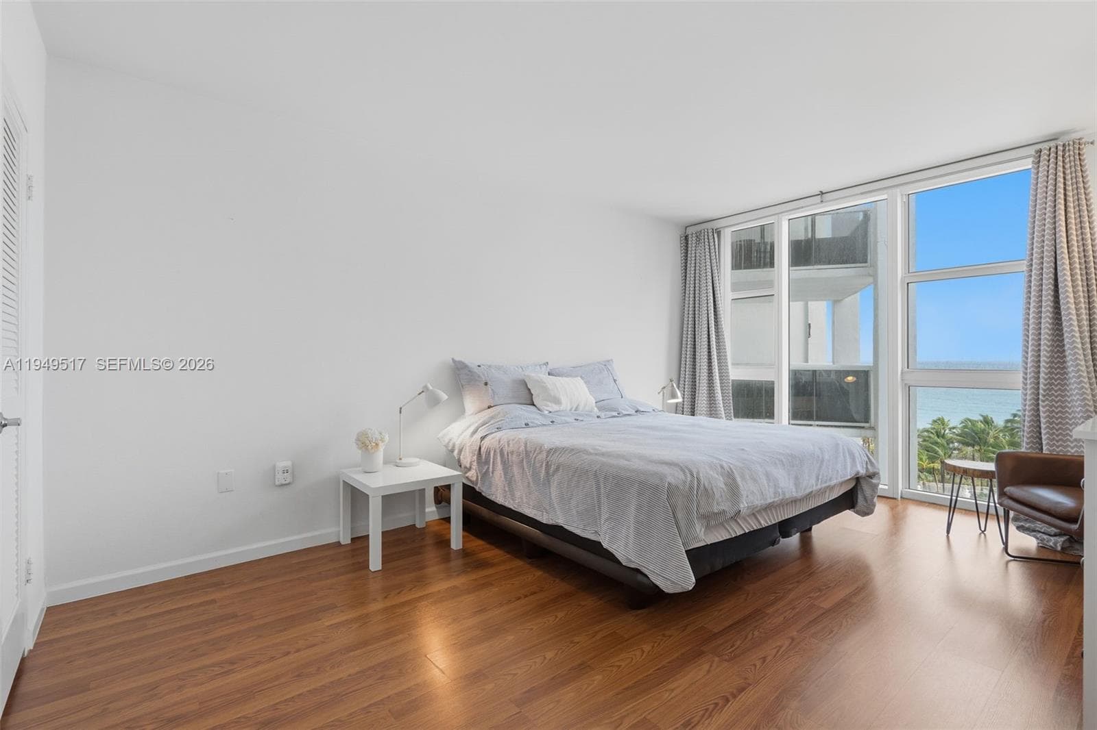 10275 Collins Ave 718 photo 20