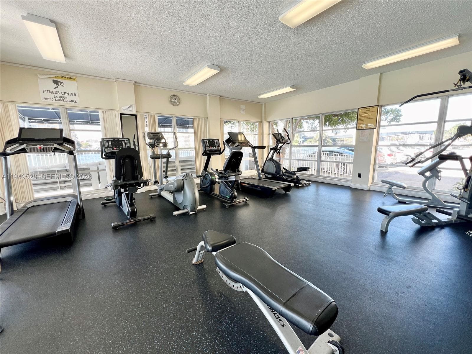 1833 S Ocean Dr 1109 photo 23