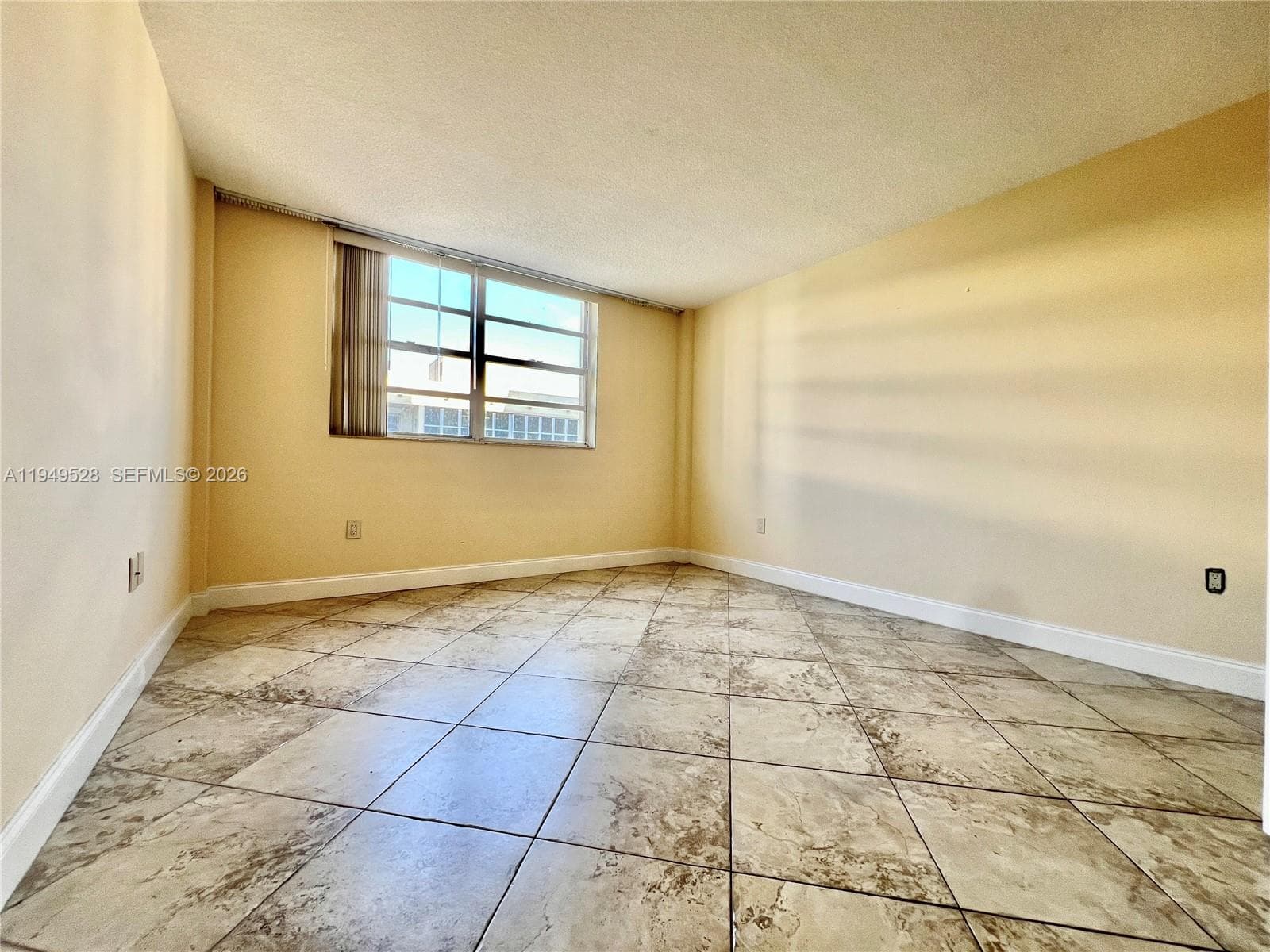 1833 S Ocean Dr 1109 photo 16