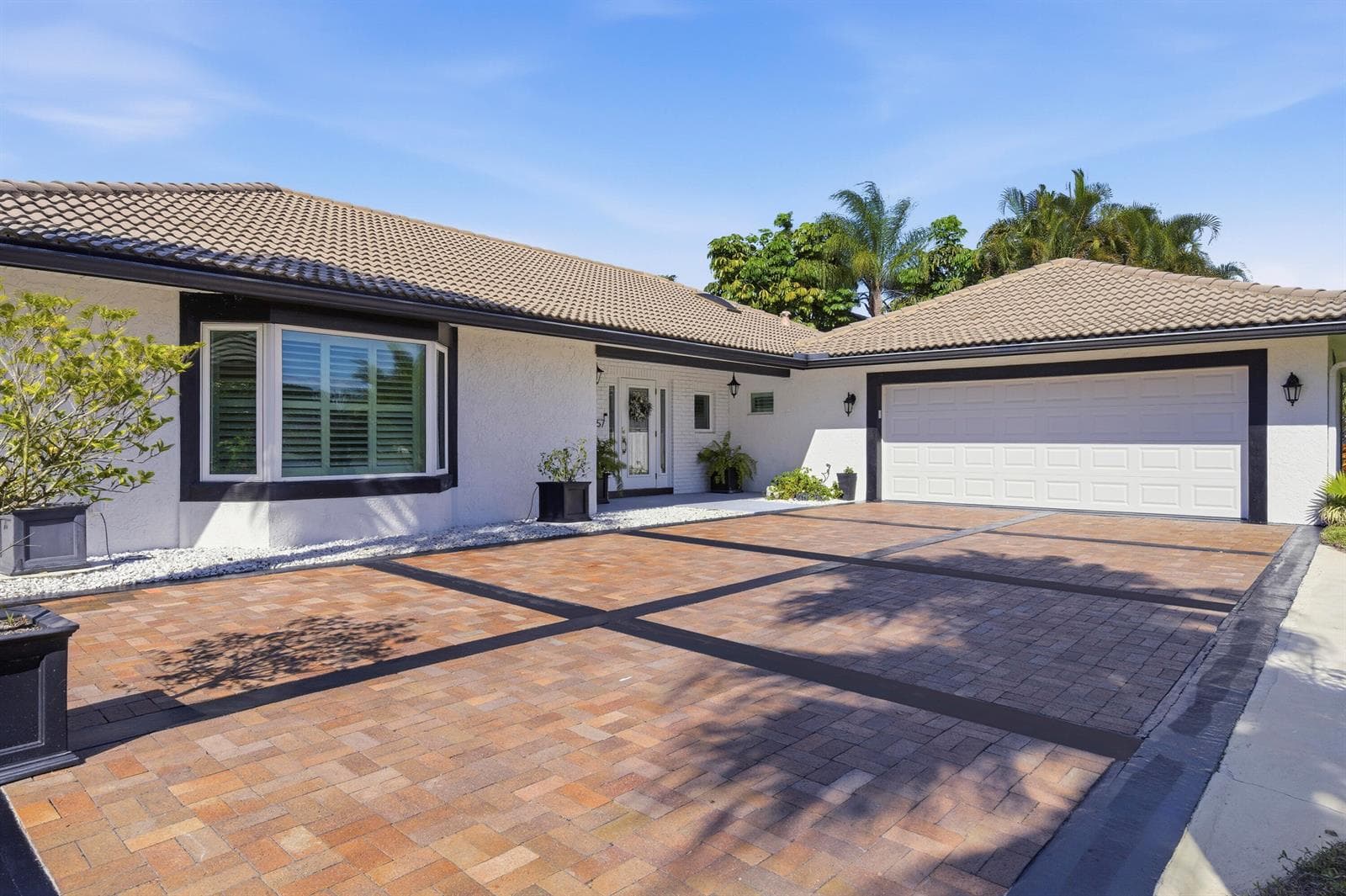 11257 Wingfoot Drive photo 3