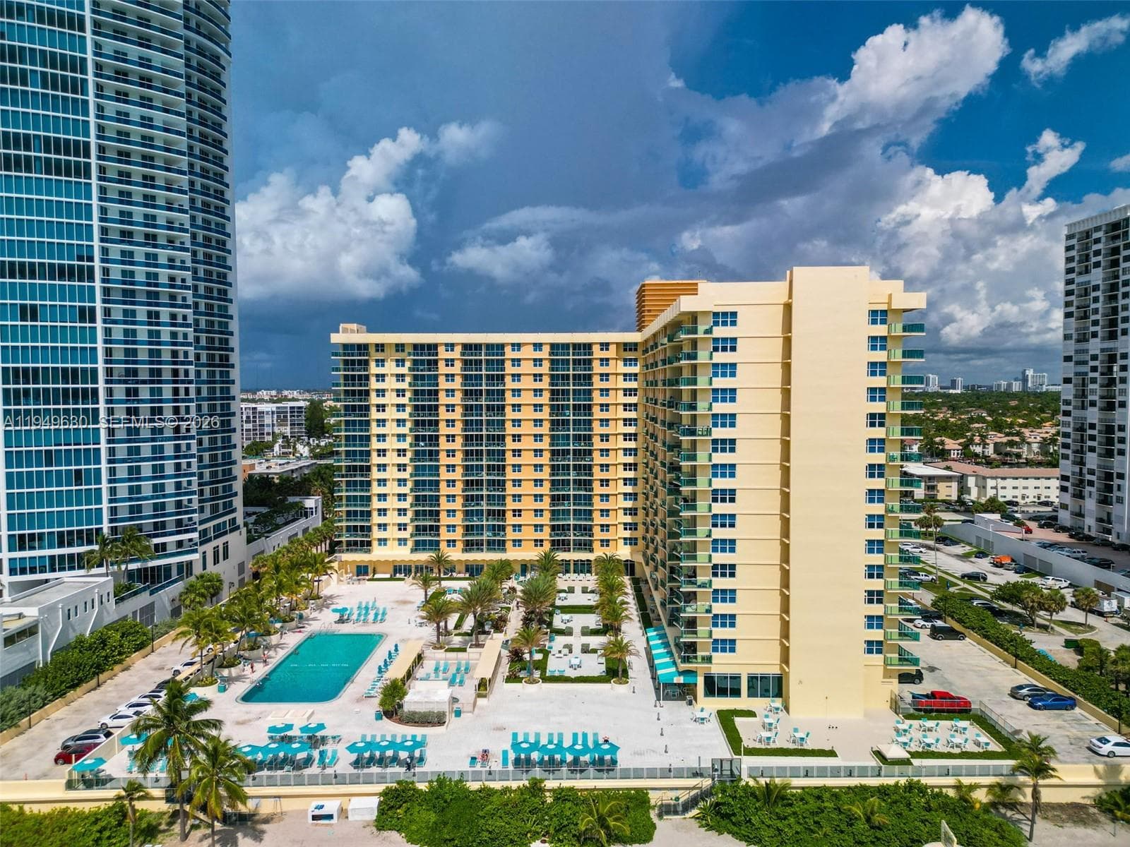 2501 S Ocean Dr 503 photo 24