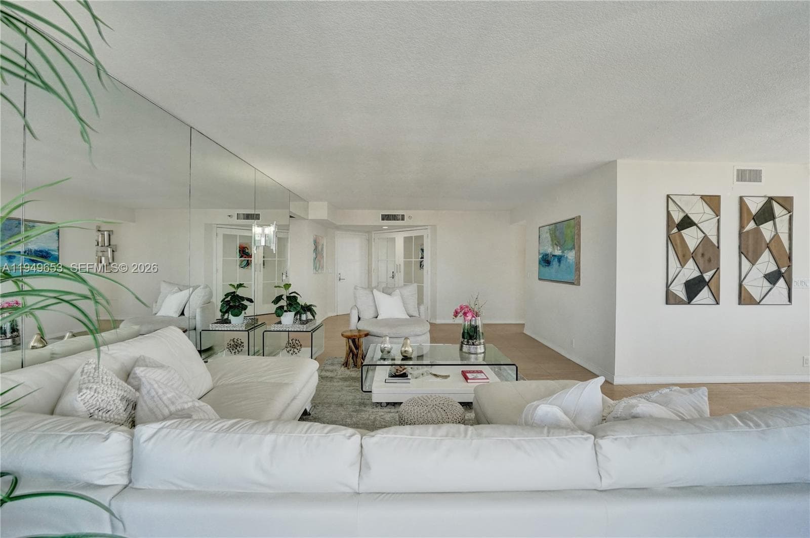 3500 Mystic Pointe Dr 3601 photo 23