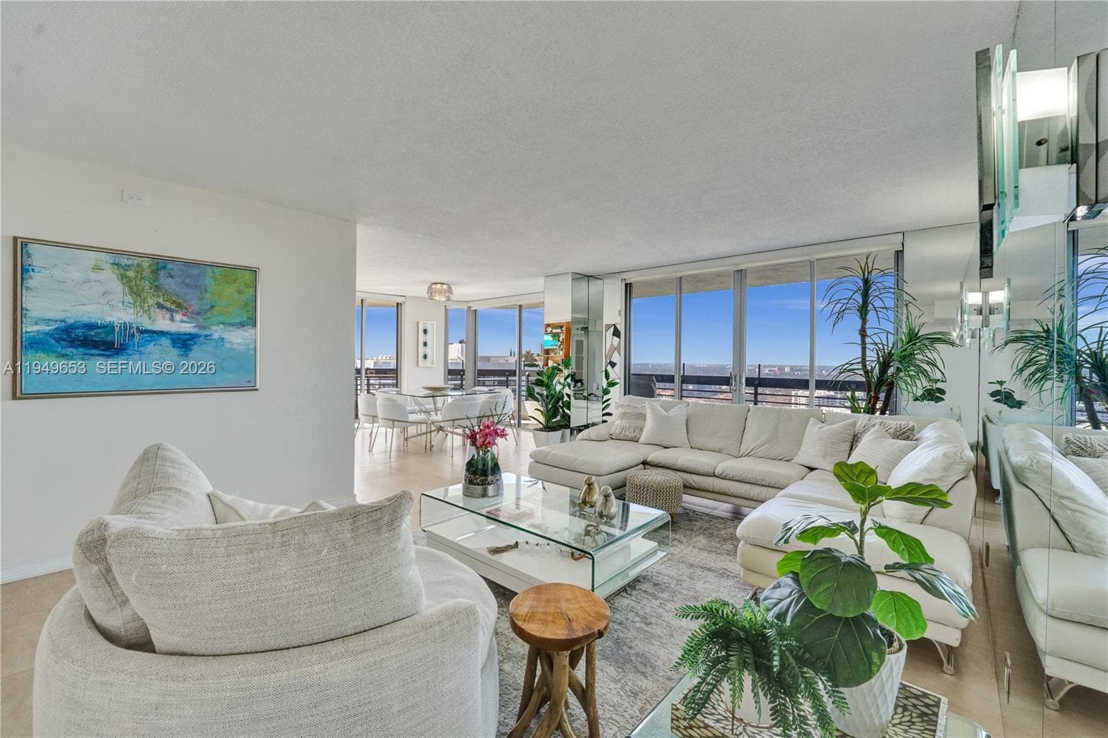 3500 Mystic Pointe Dr 3601 photo 5