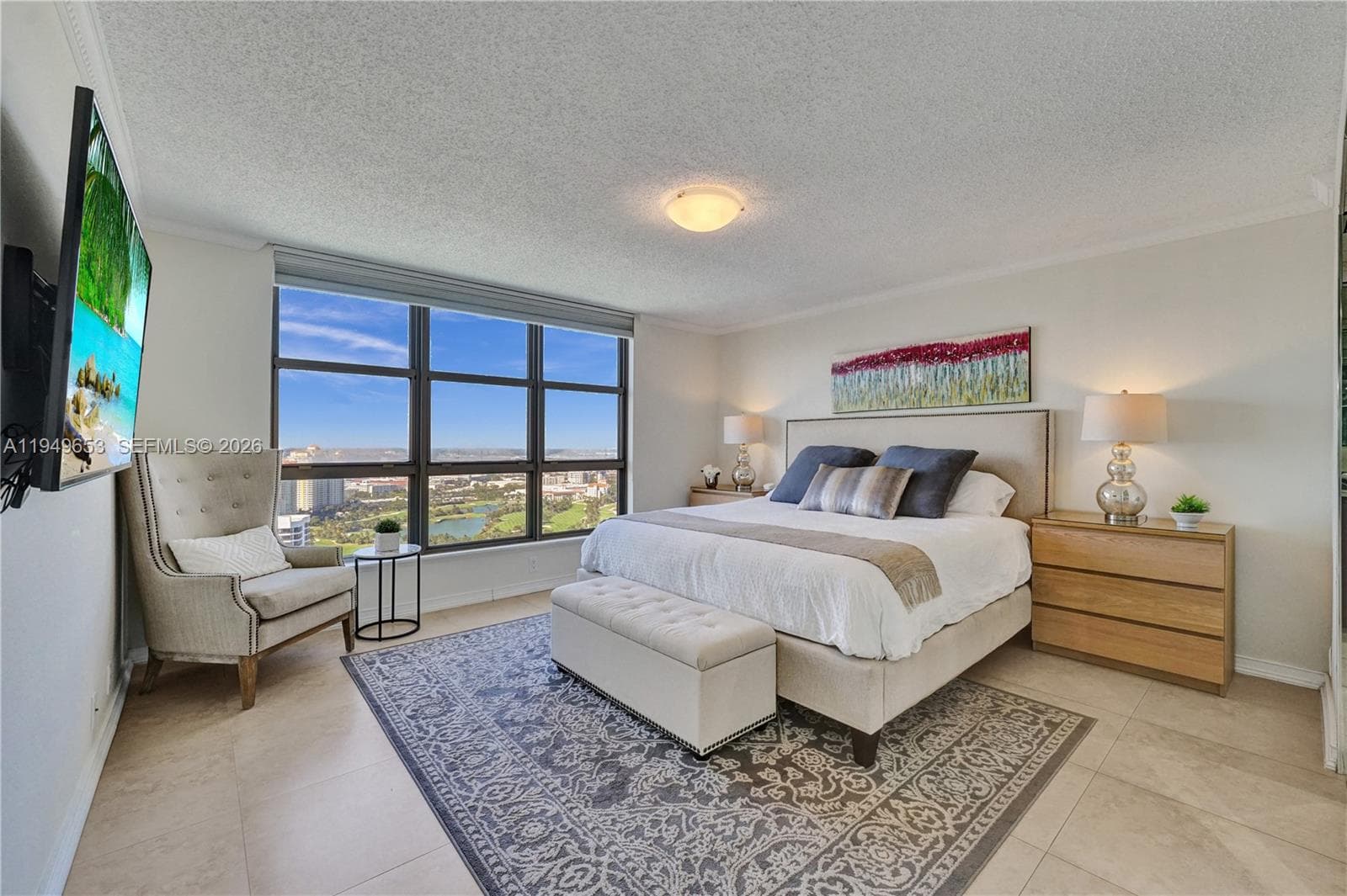 3500 Mystic Pointe Dr 3601 photo 10