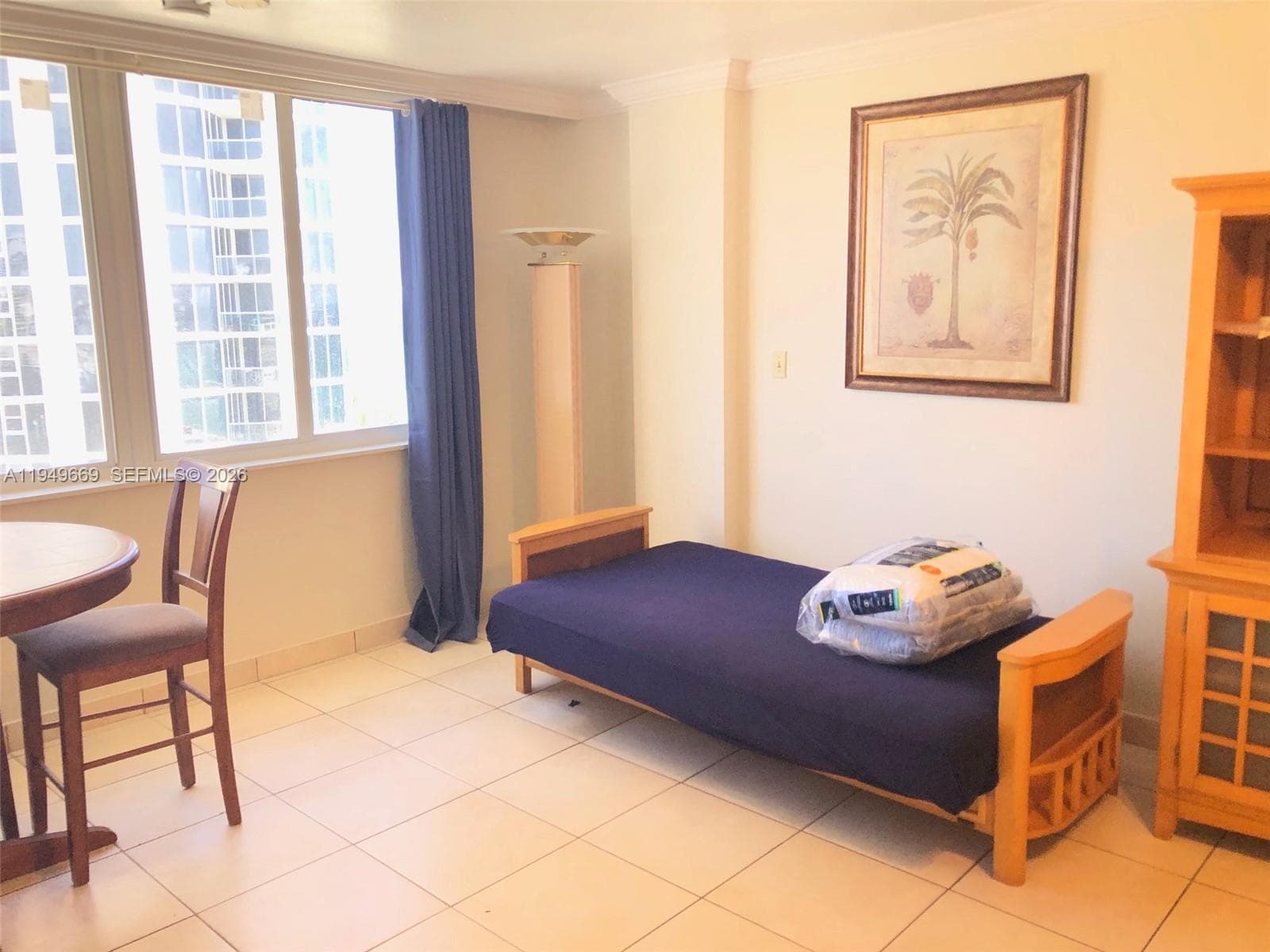 19201 Collins Ave 823 photo 8