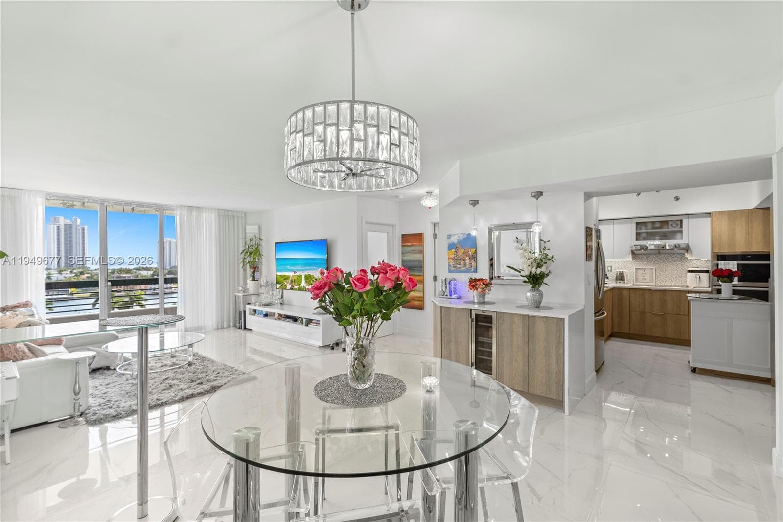 3600 Mystic Pointe Dr 1017 photo 5