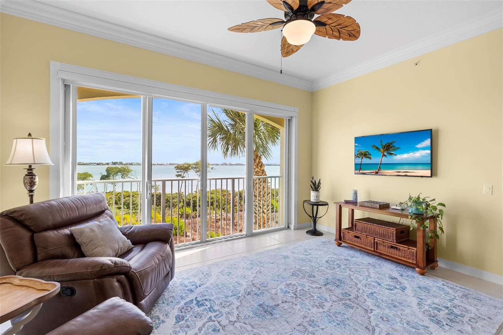 21 Harbour Isle Drive 203 photo 6