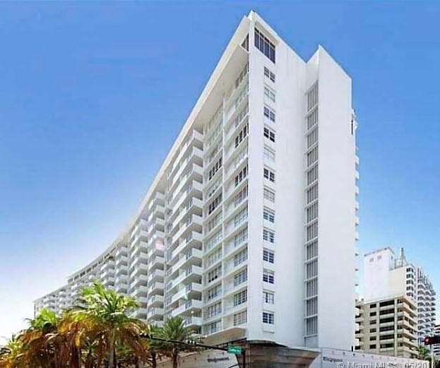 100 Lincoln Road 707 photo 11