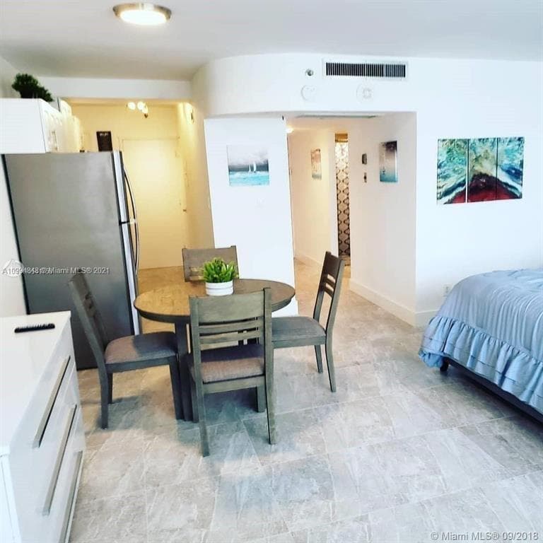 100 Lincoln Road 707 photo 4