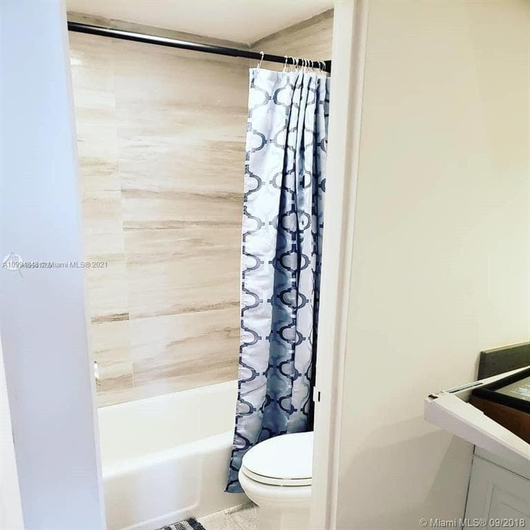 100 Lincoln Road 707 photo 8