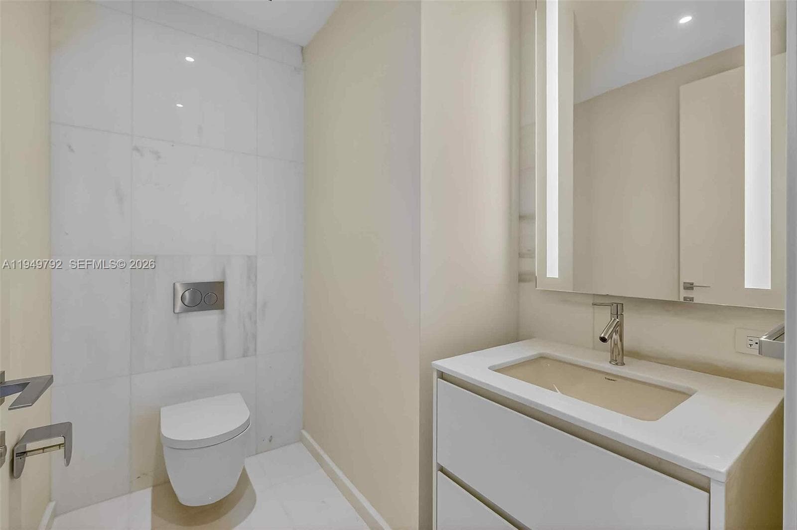 300 N Biscayne Boulevard Way 4809W photo 22