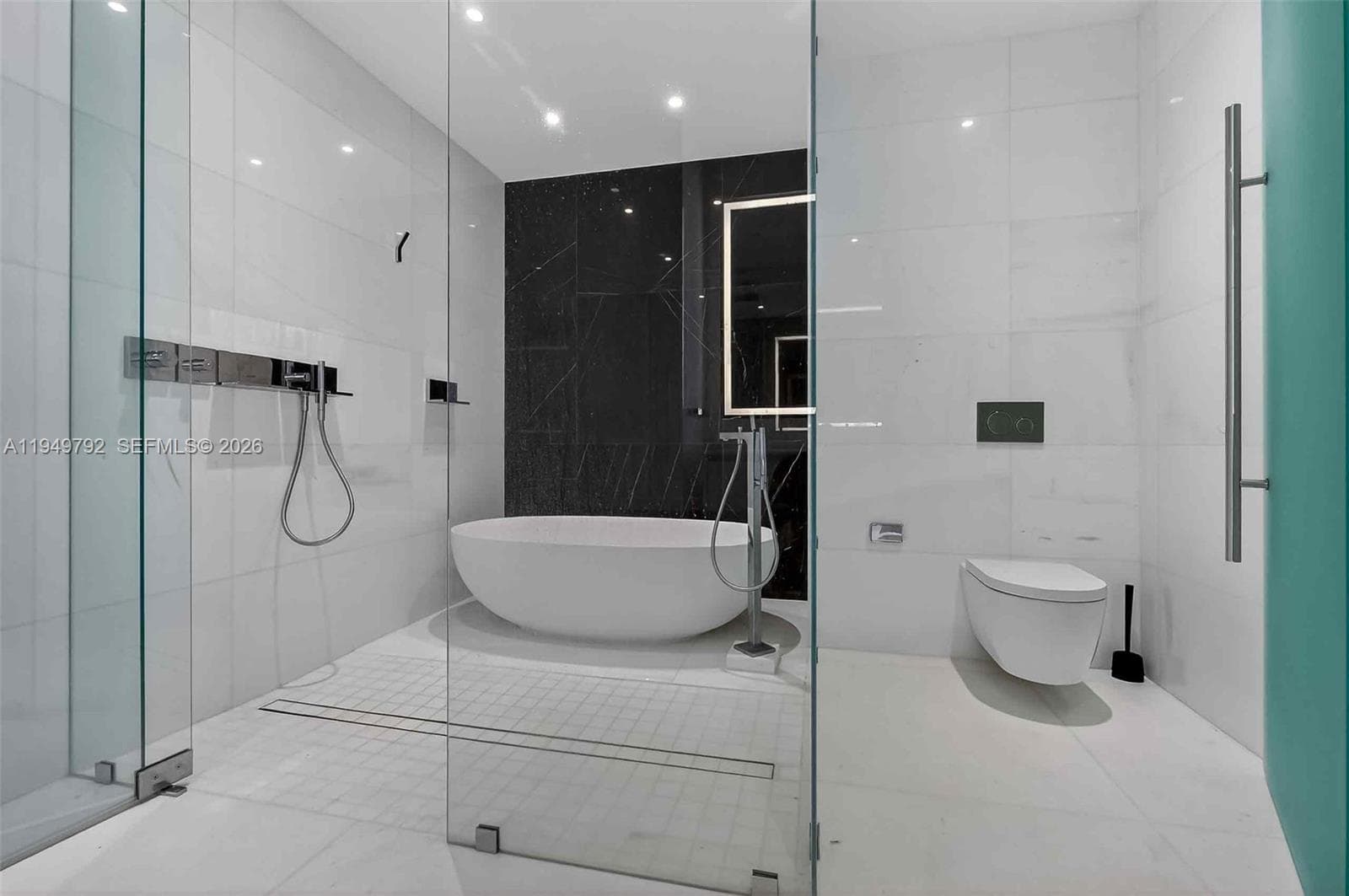 300 N Biscayne Boulevard Way 4809W photo 20