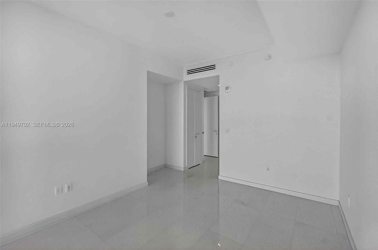 300 N Biscayne Boulevard Way 4809W photo 14