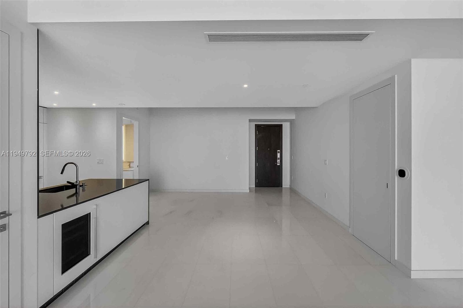 300 N Biscayne Boulevard Way 4809W photo 4