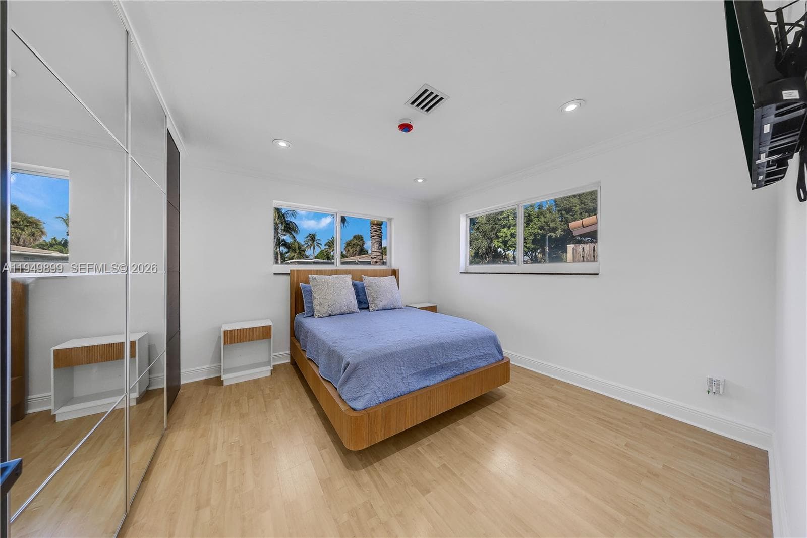 800 3rd Ter photo 16