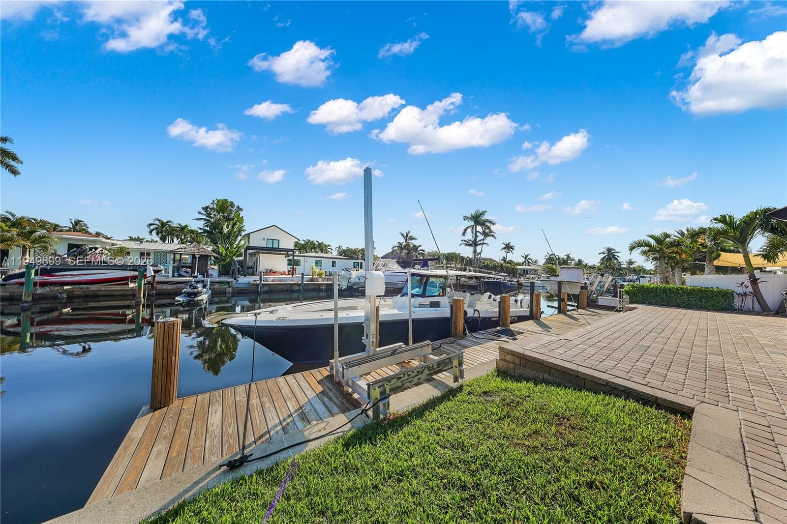 800 3rd Ter photo 19