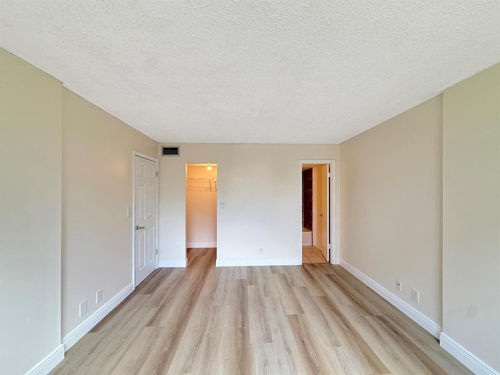 113 Royal Park Drive 2c photo 17