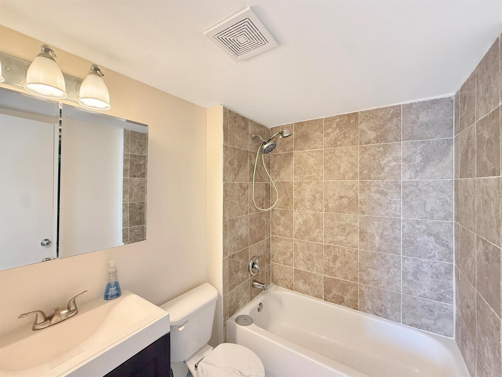 113 Royal Park Drive 2c photo 15