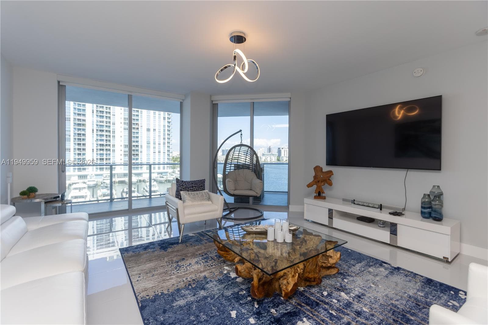17111 Biscayne Blvd 505 photo 1