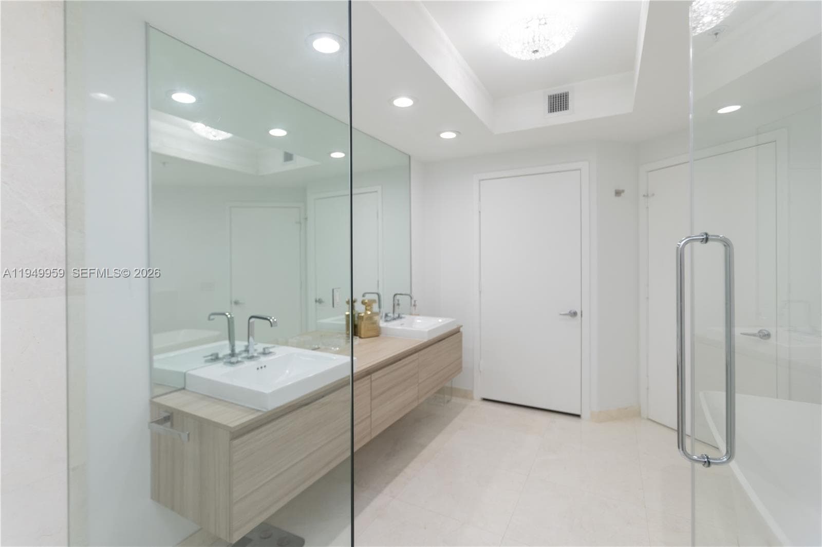 17111 Biscayne Blvd 505 photo 10