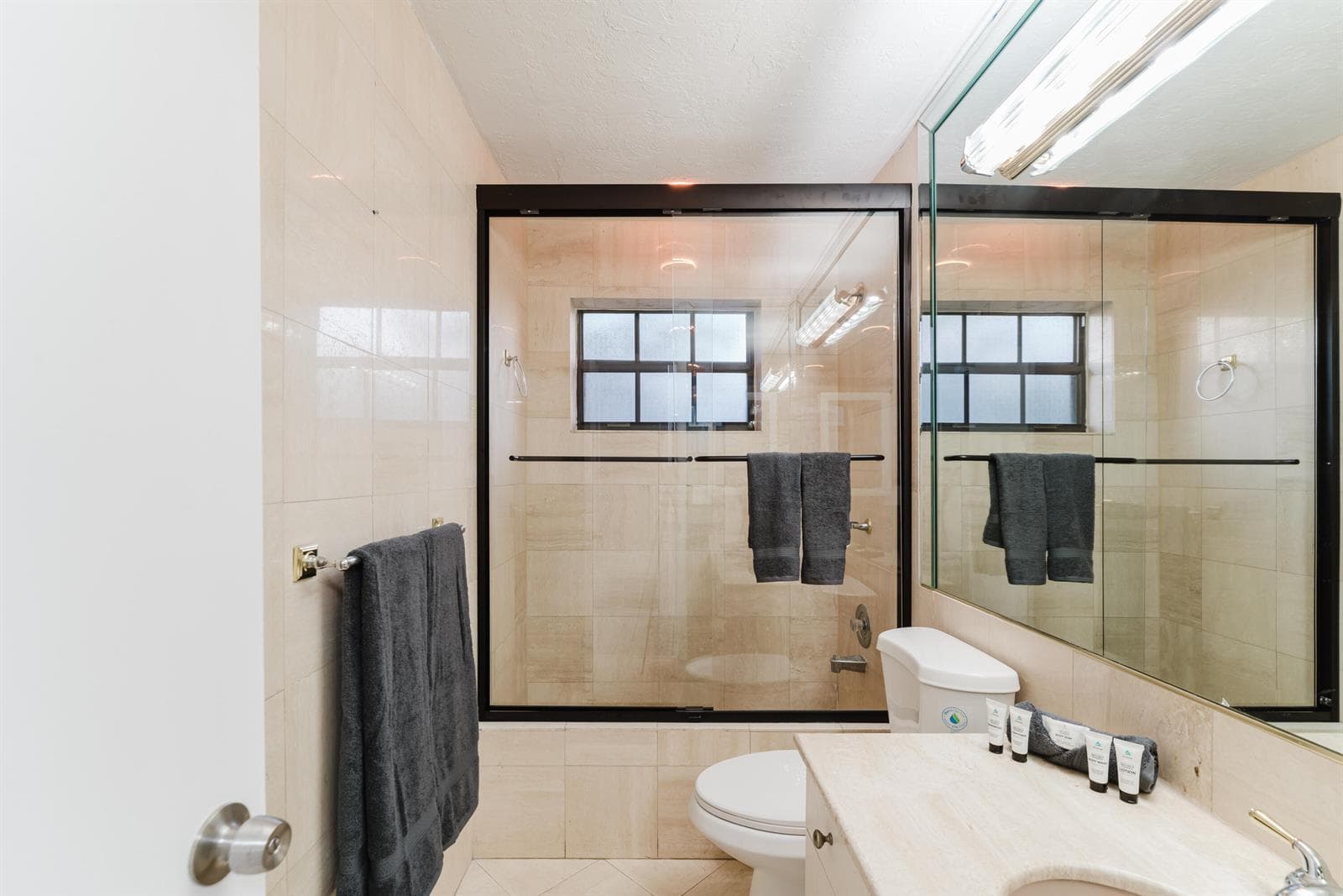1016 NE 26th Avenue 1016 photo 22