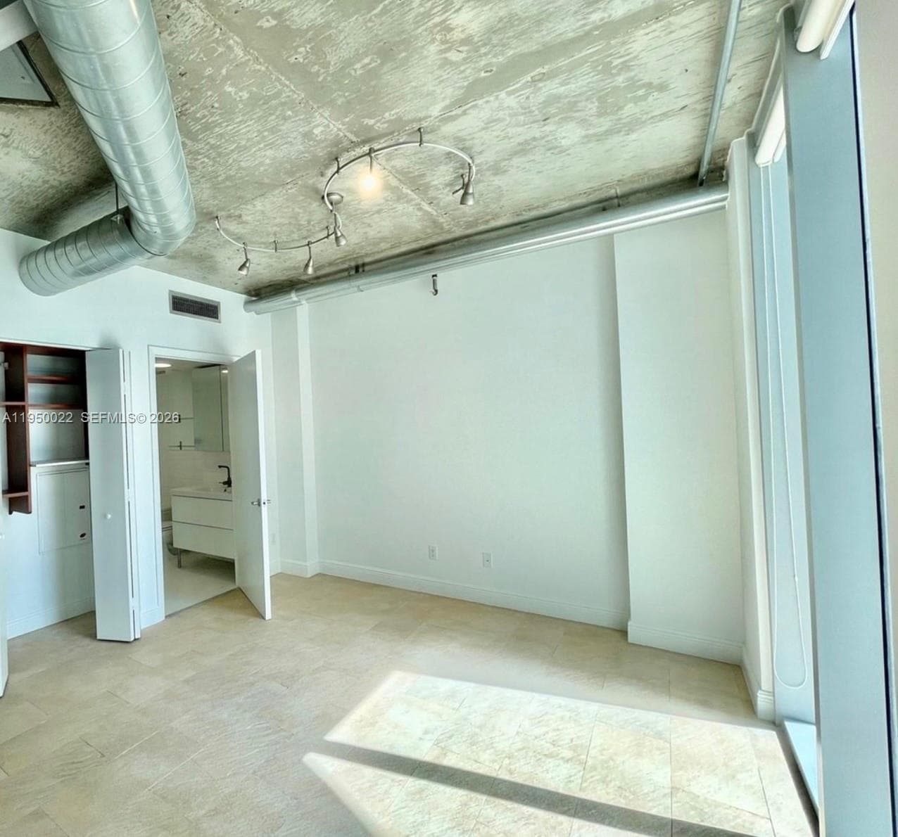 690 SW 1st Ct 2134 photo 3
