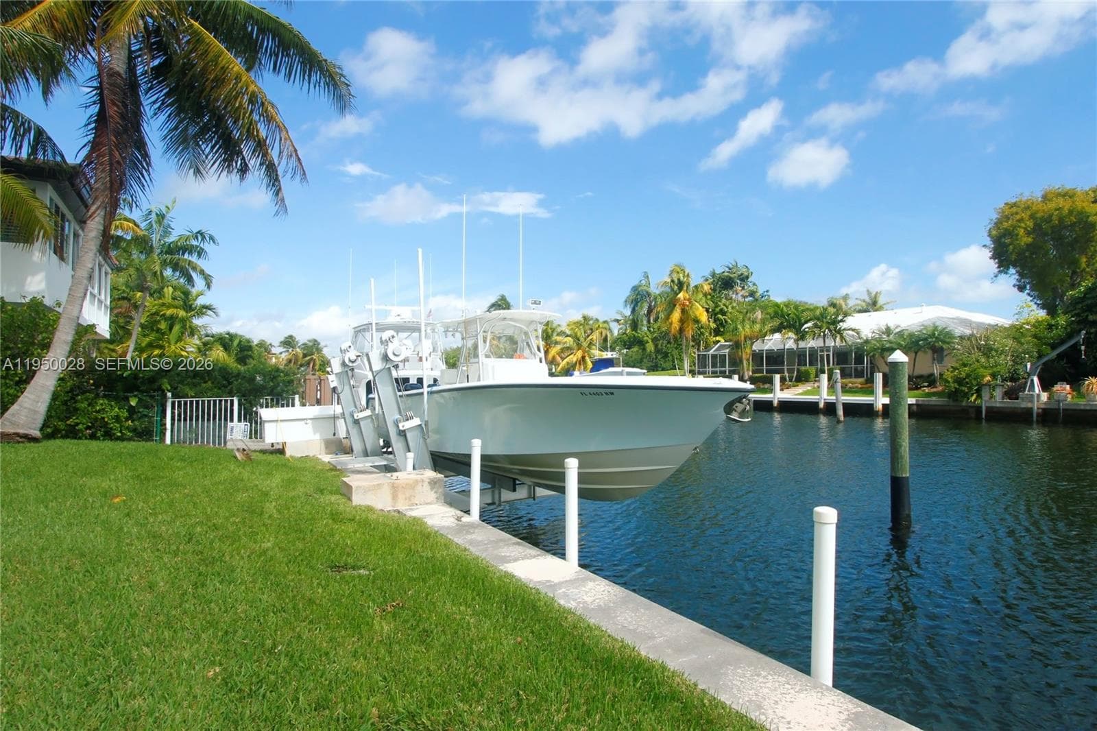 13005 Zambrana St photo 11