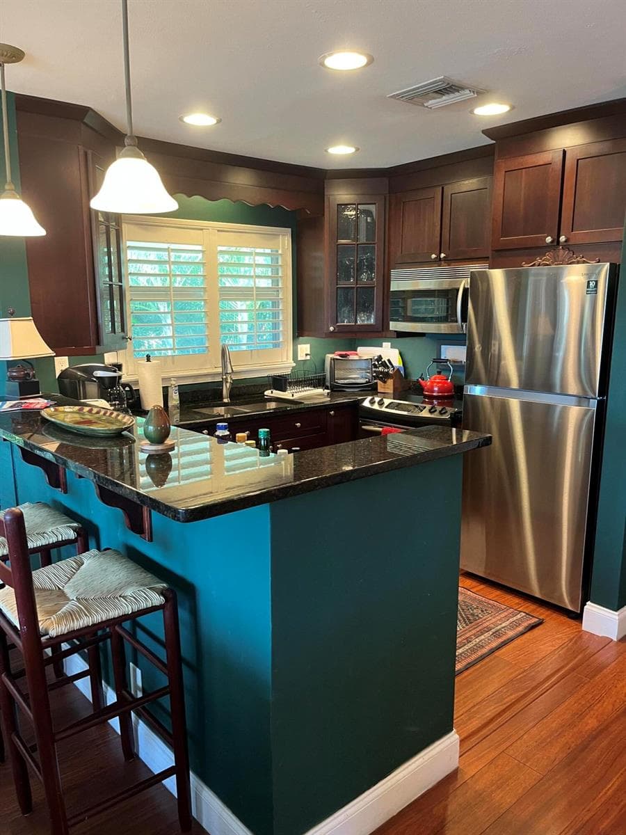 24 Marine Way photo 6