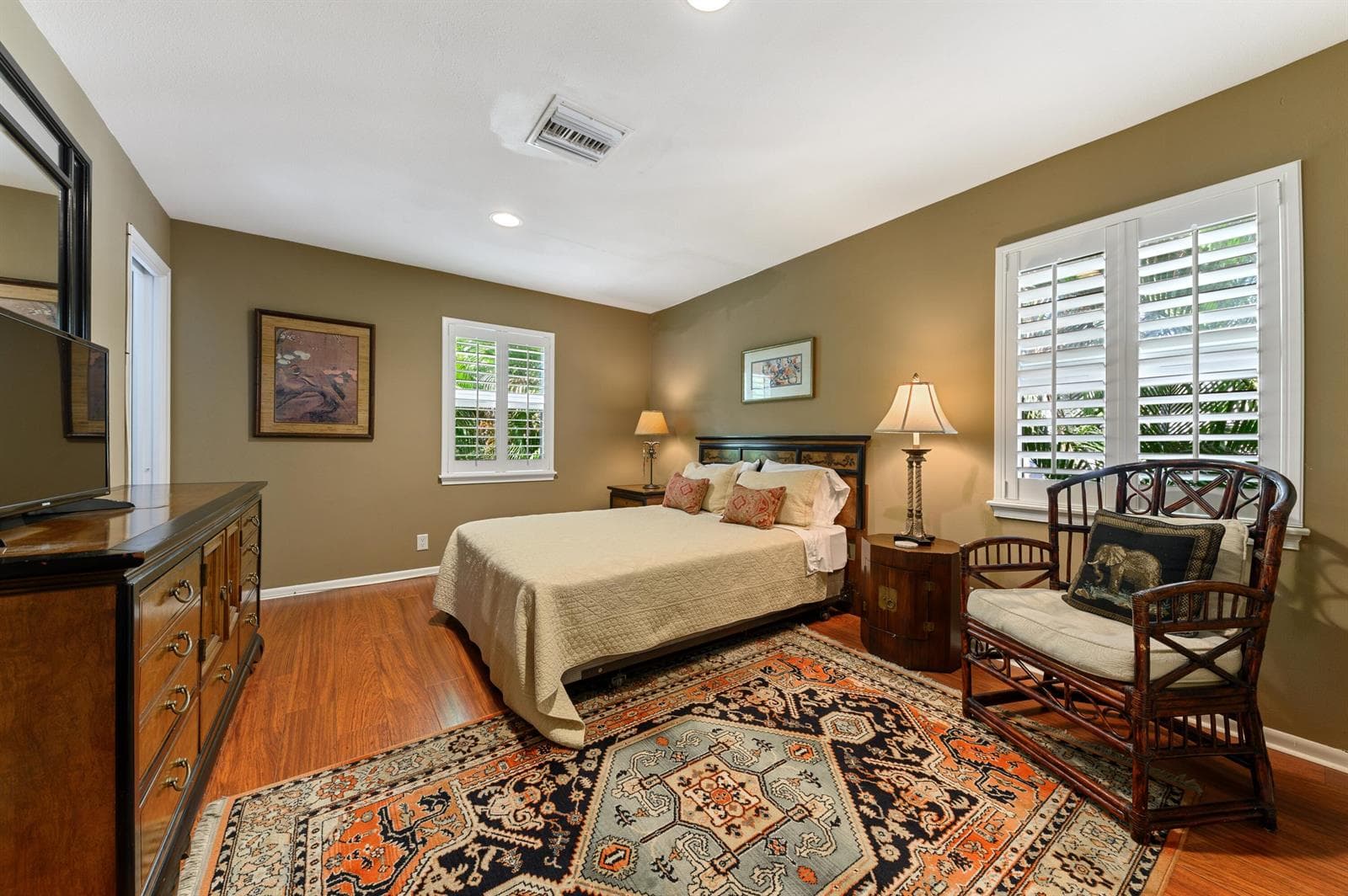 24 Marine Way photo 8