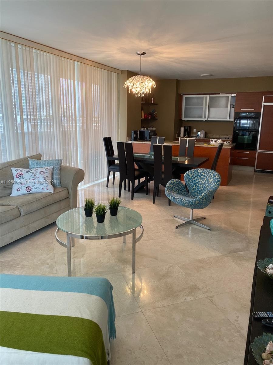 1830 S Ocean Dr 1106 photo 2