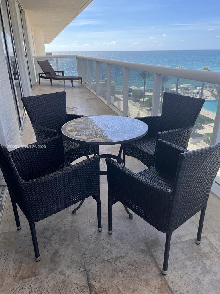 1830 S Ocean Dr 1106 photo 17