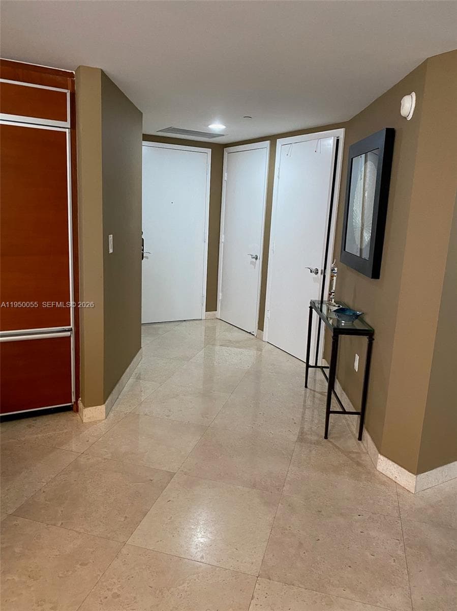 1830 S Ocean Dr 1106 photo 8