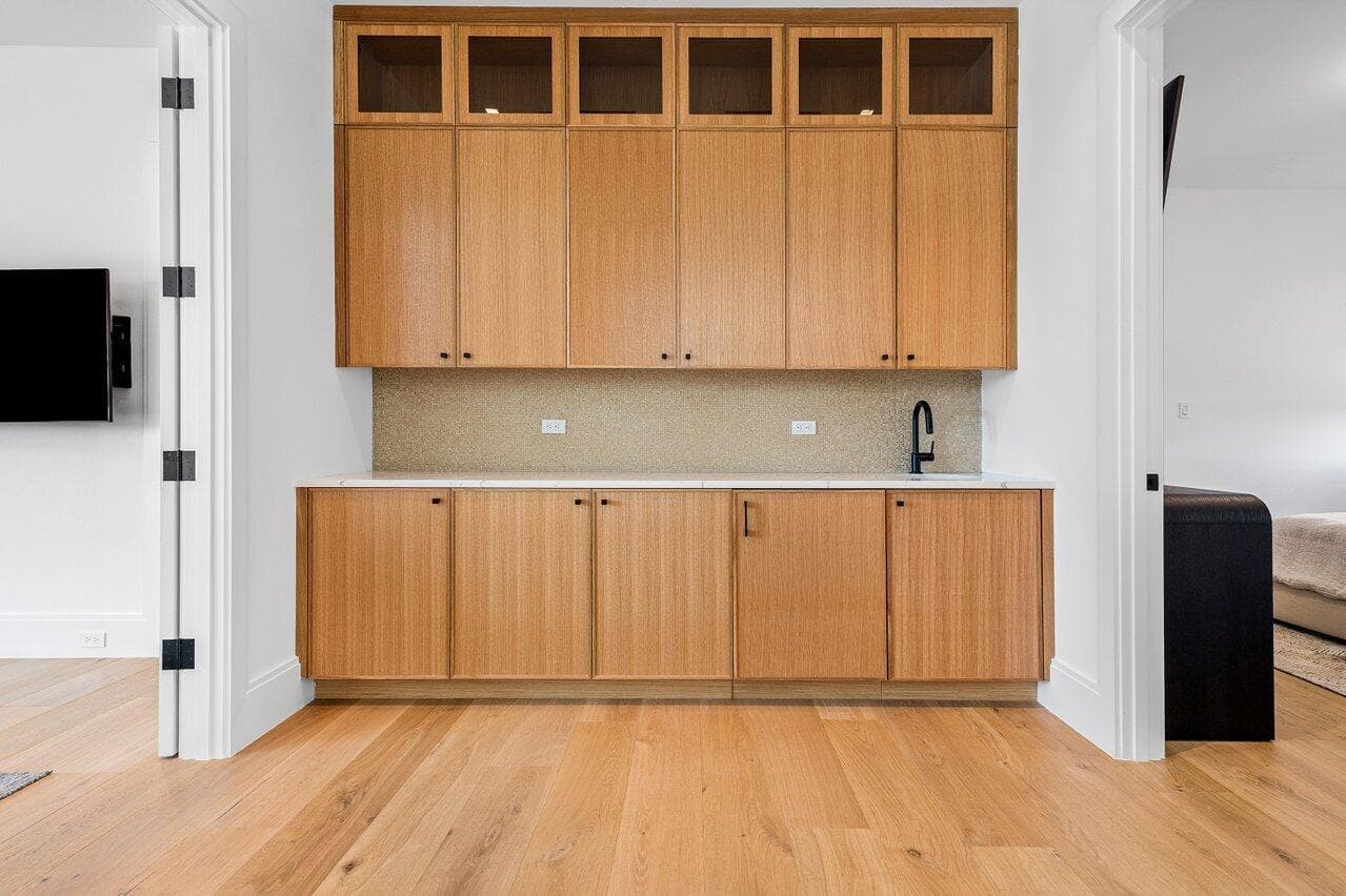 830 Lake Shore Drive 1