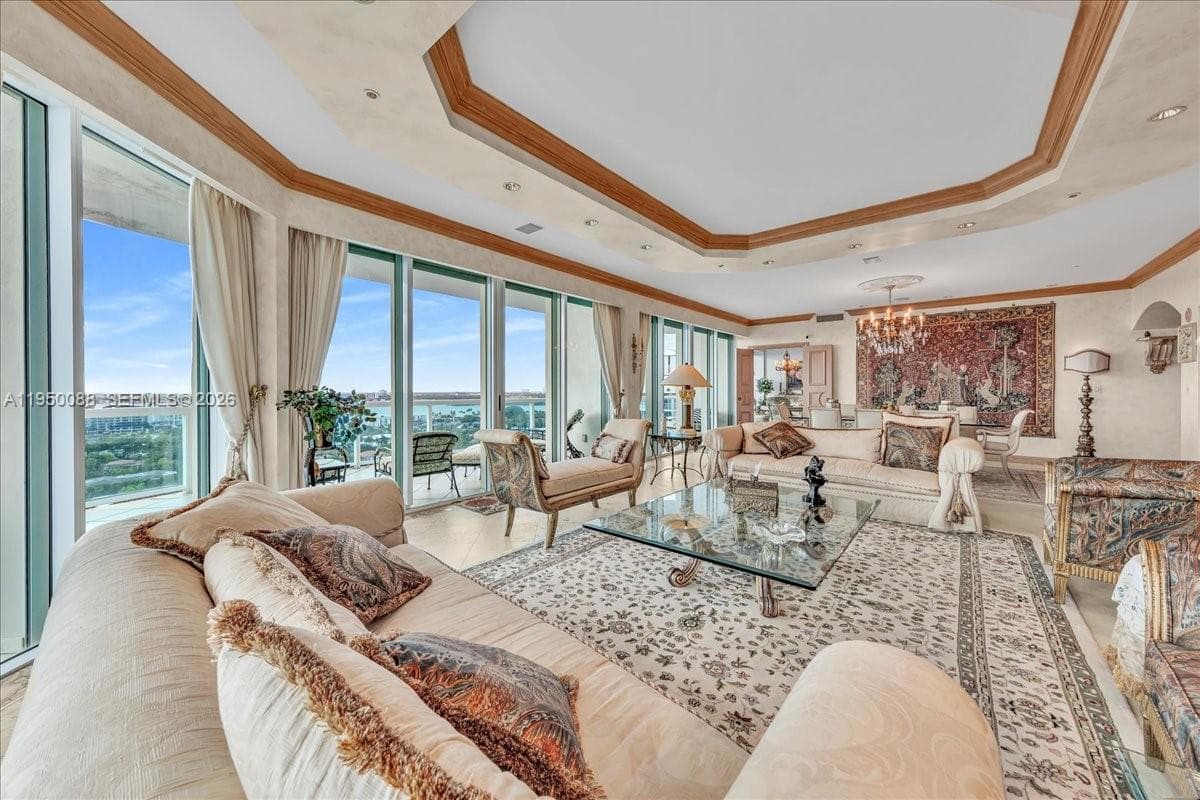 10101 Collins Ave 16B photo 2