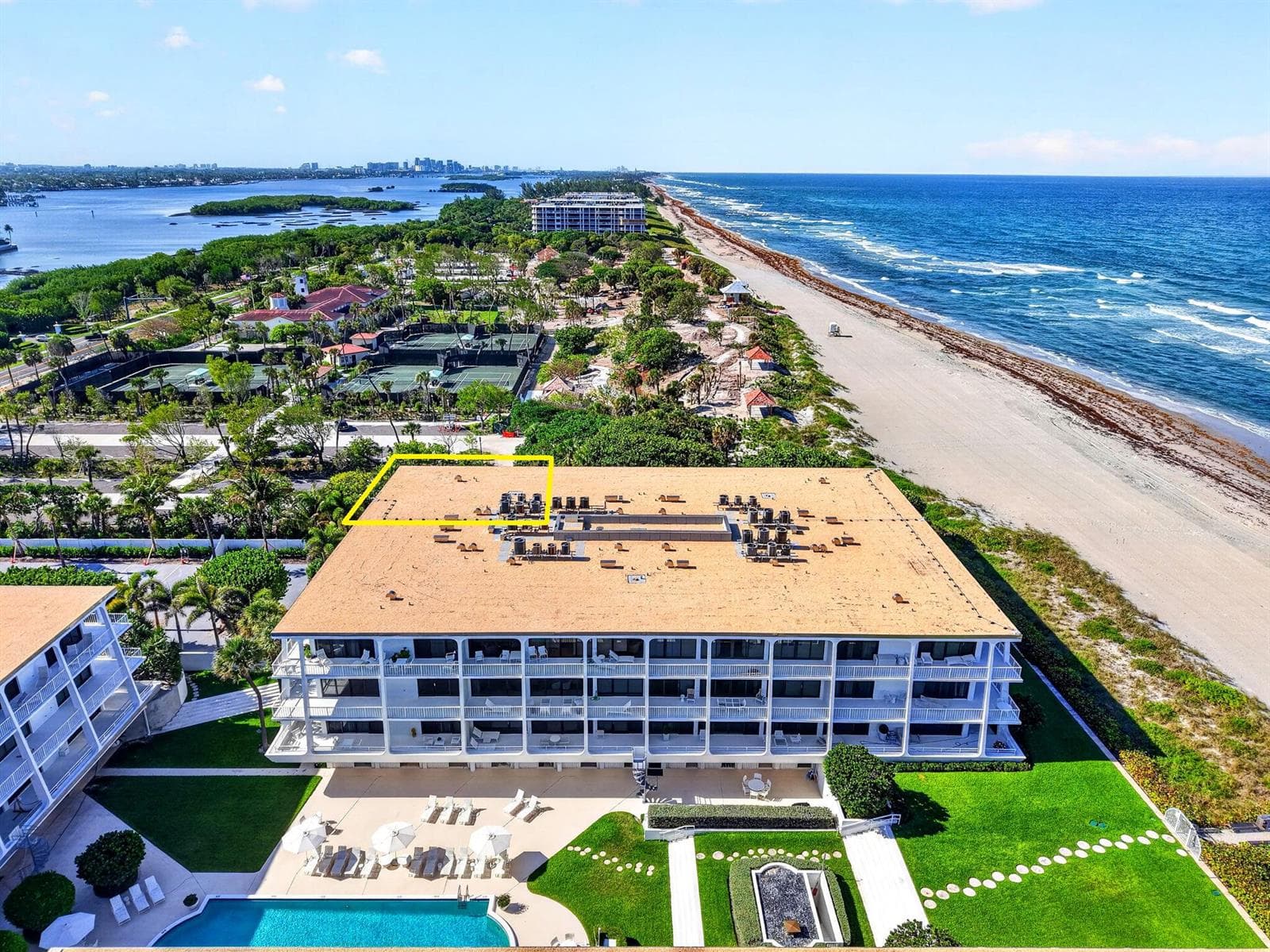 2275 S Ocean Boulevard 305n  N11 photo 3