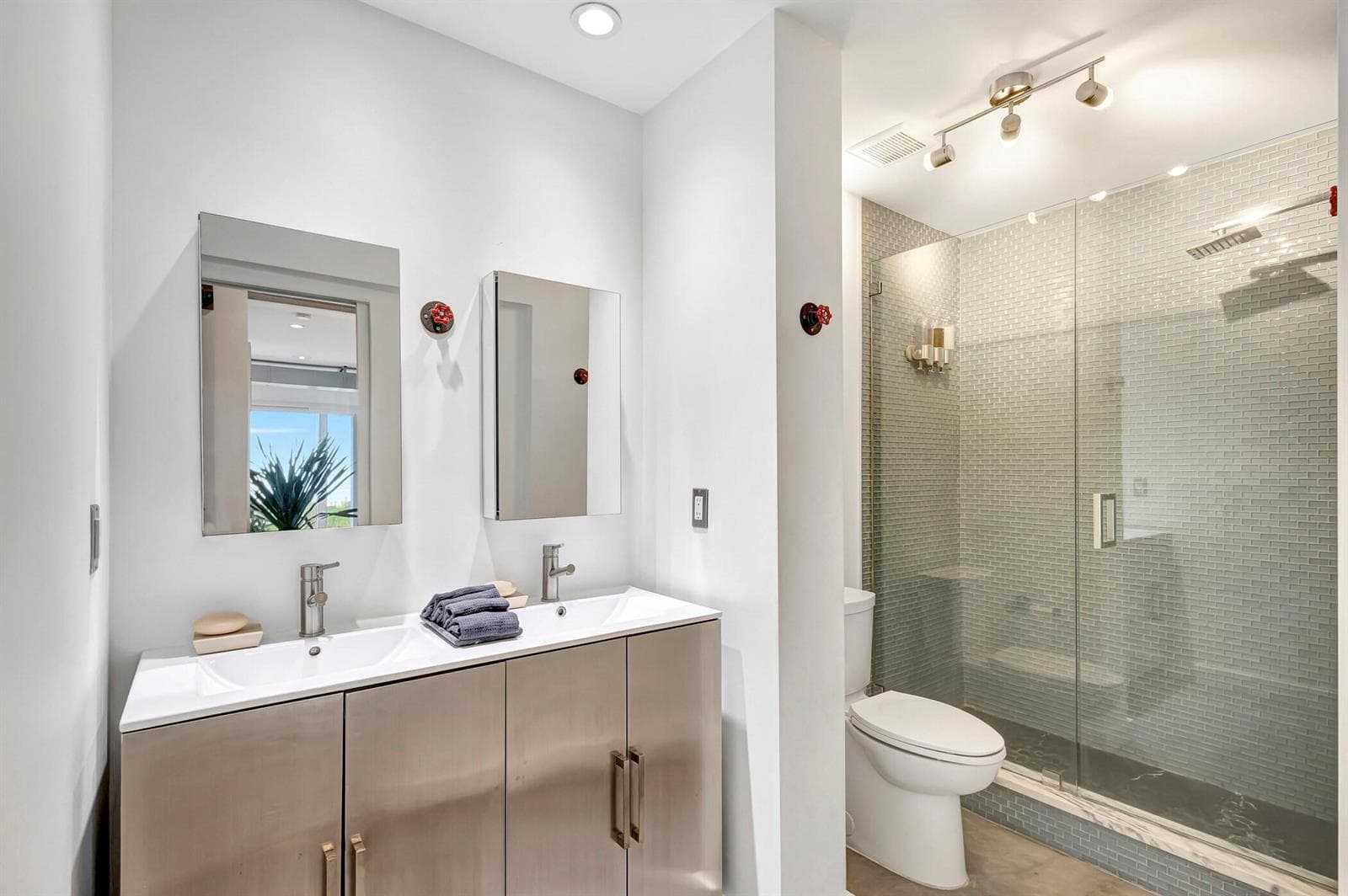 2275 S Ocean Boulevard 305n  N11 photo 24