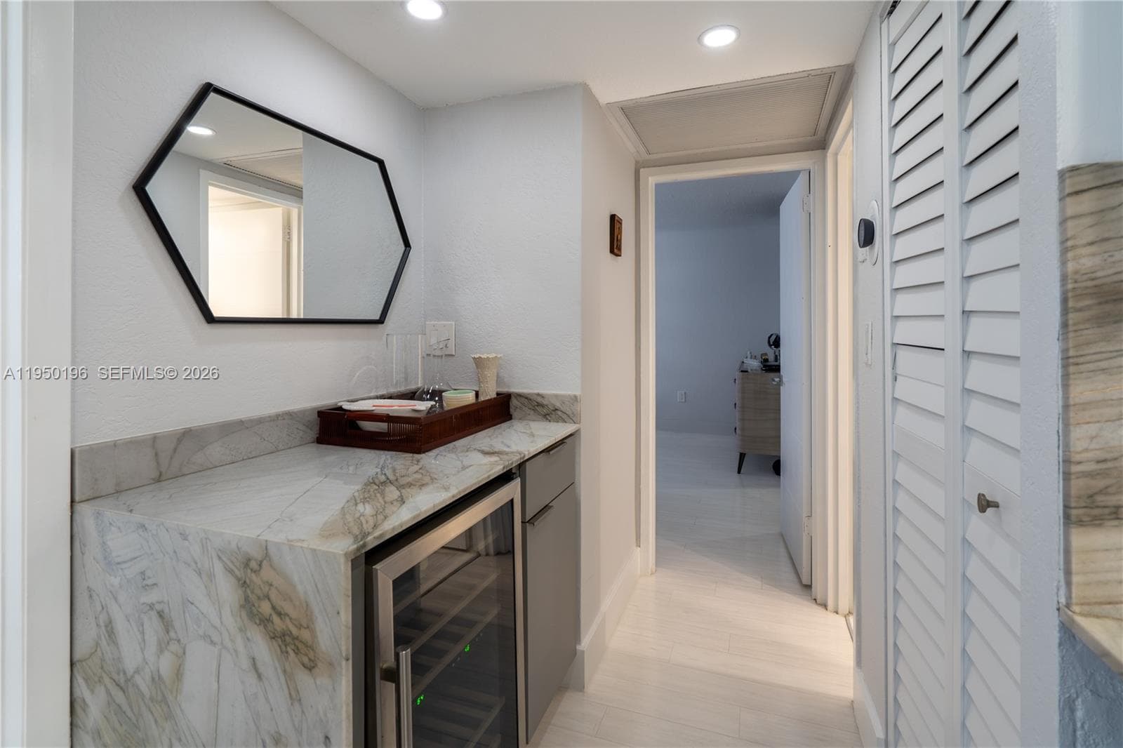 5701 Collins Ave 1417 photo 13