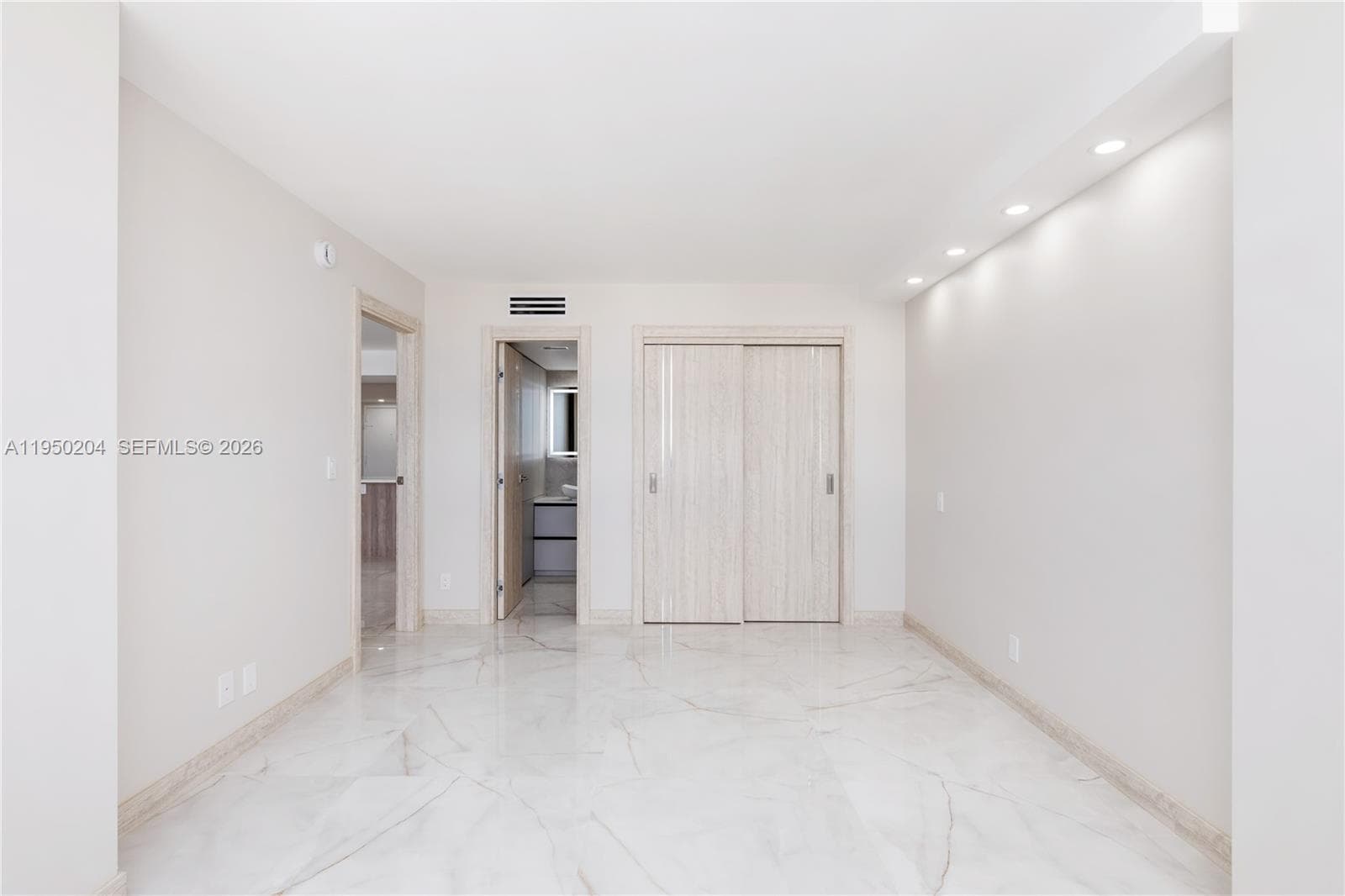 2401 S Ocean Dr PH-A4 photo 23
