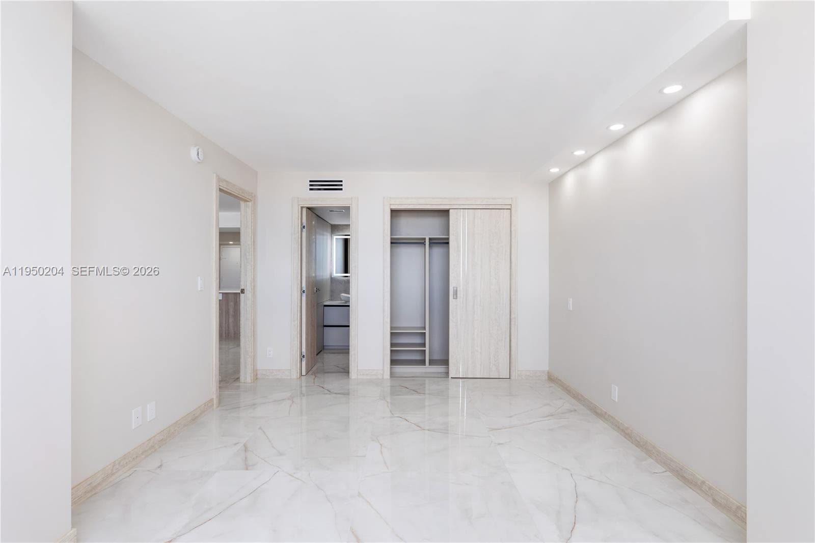 2401 S Ocean Dr PH-A4 photo 22