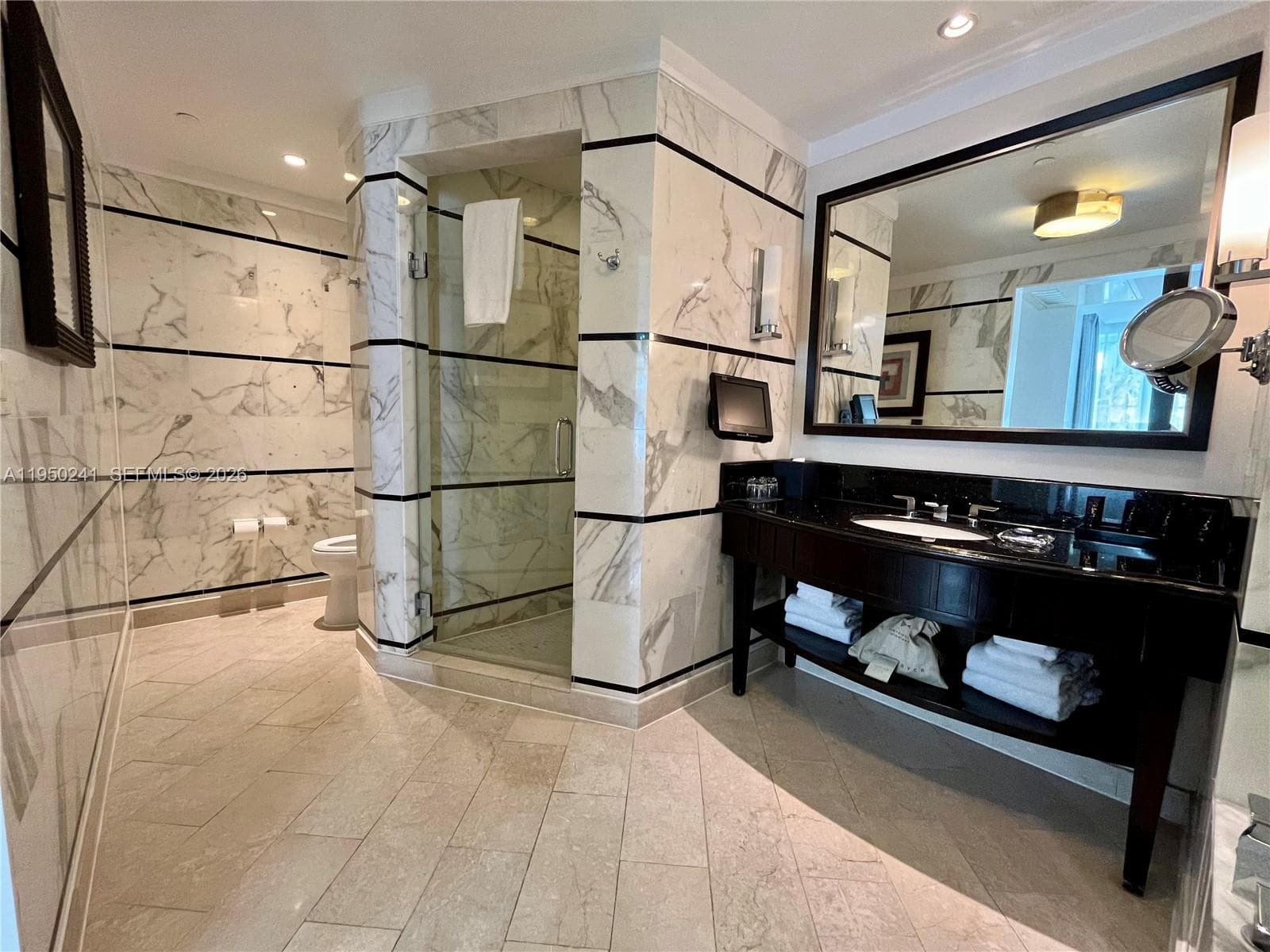 4391 Collins Ave 419 photo 13