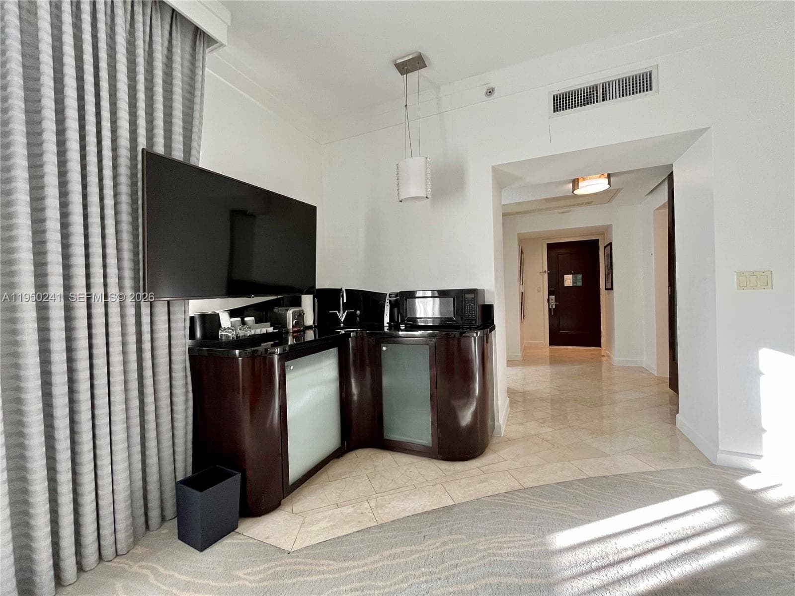 4391 Collins Ave 419 photo 12