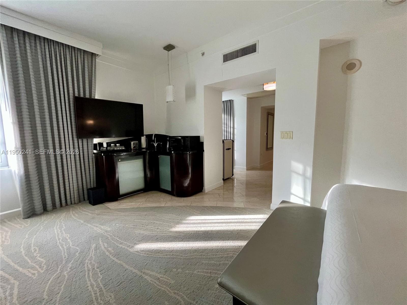 4391 Collins Ave 419 photo 11