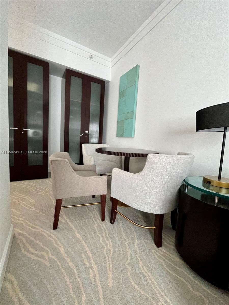 4391 Collins Ave 419 photo 8
