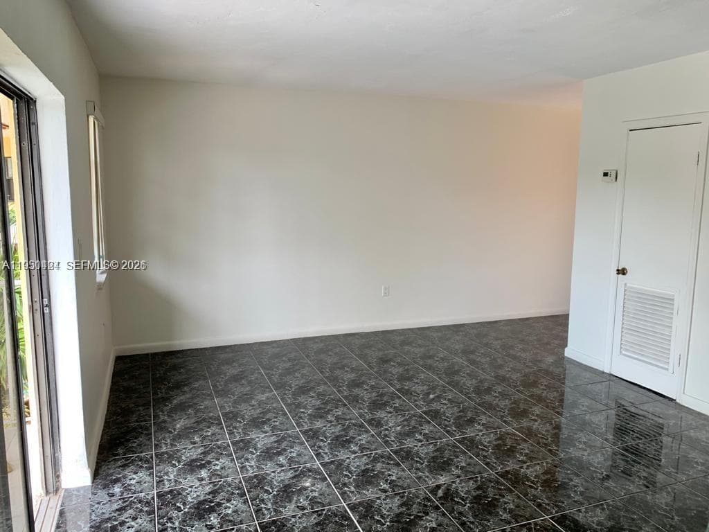 3522 166th St 10 photo 3