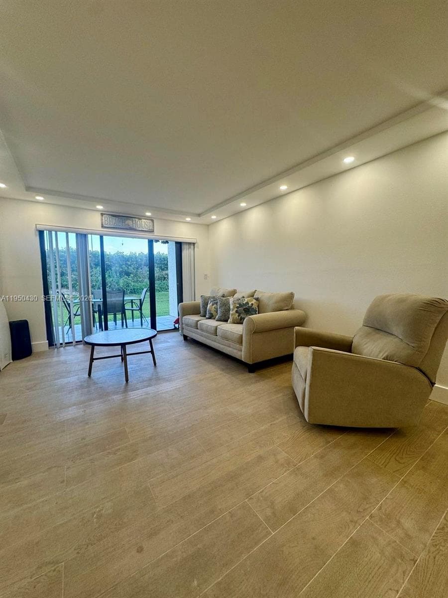 10044 S Ocean dr 105 photo 6