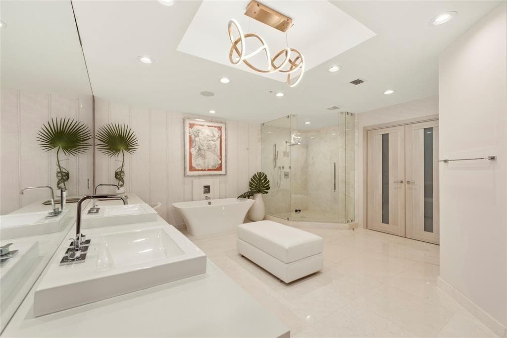 17301 Biscayne Boulevard Ph 7 photo 17