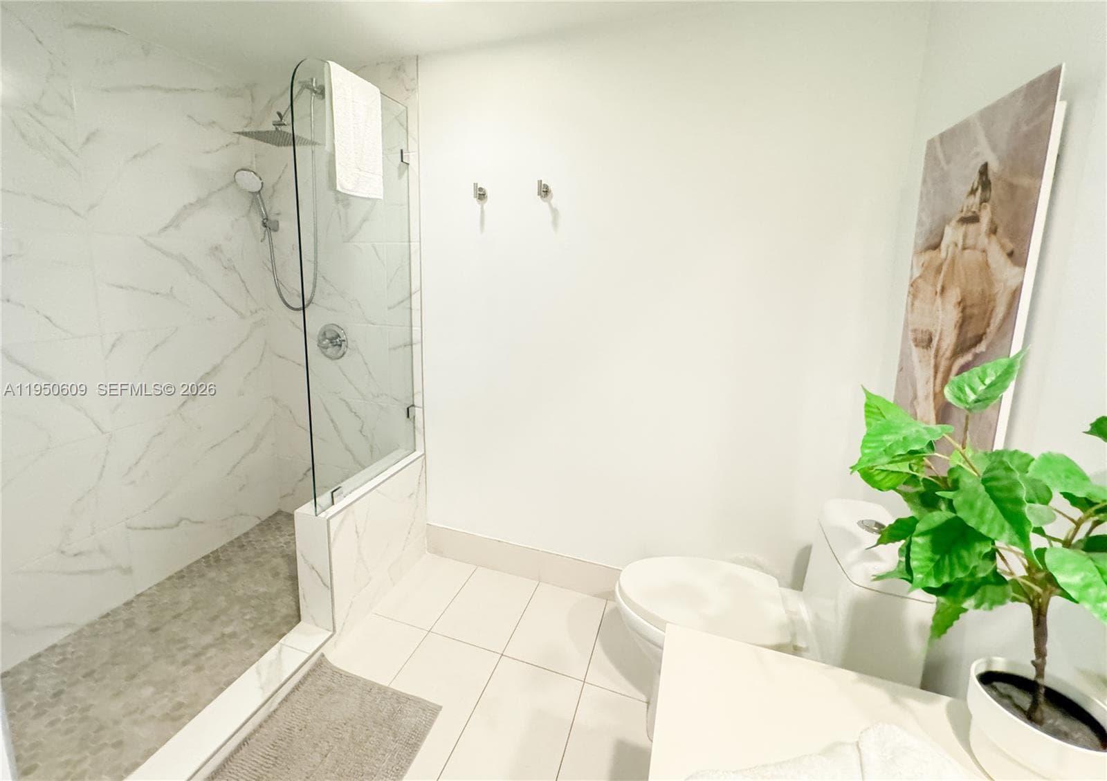 2602 E Hallandale Beach Blvd R409 photo 6